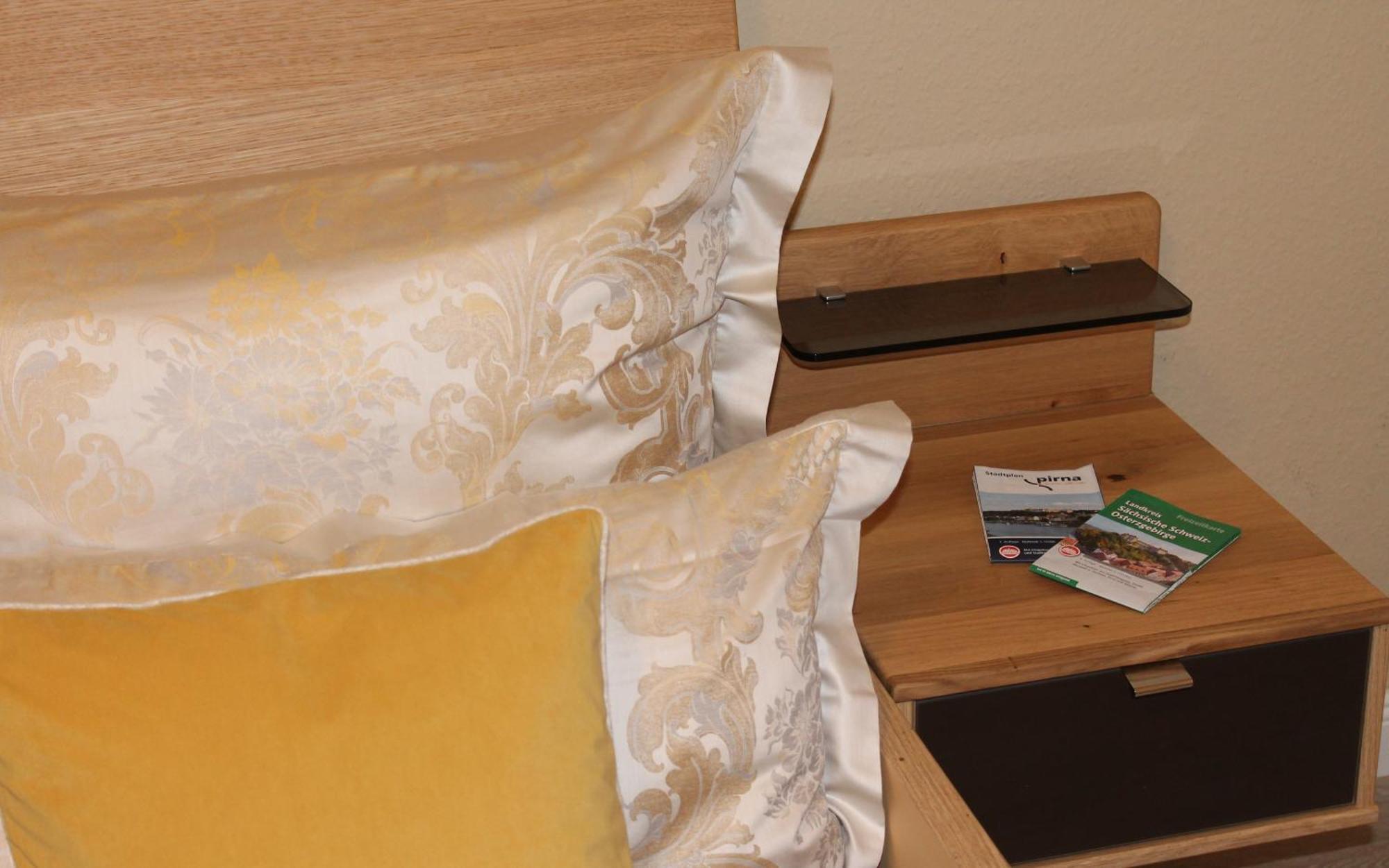 City-Appartement Pirna Bagian luar foto